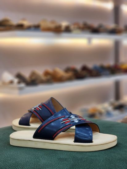 صورة شرقي اكس مطرز